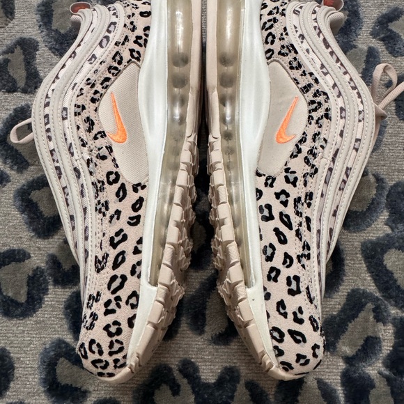 Nike Airmax 97 SE - Picture 2 of 8